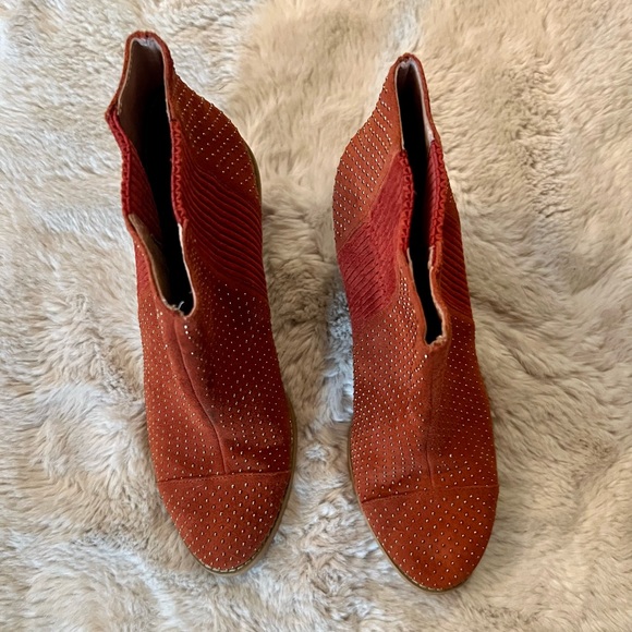 Anthropologie Gold Studded Suede Chelsea Boot - Picture 5 of 6